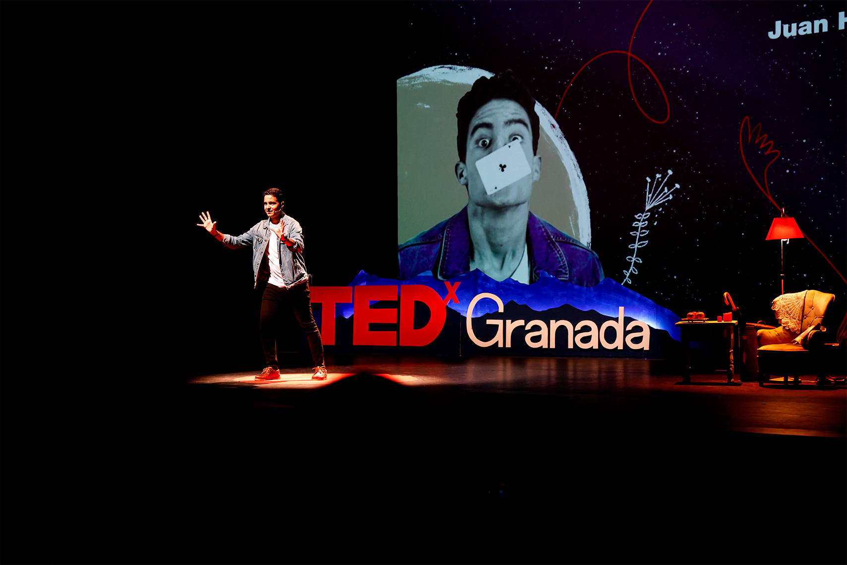 Juan Herrera en el escenario de TEDxGranada